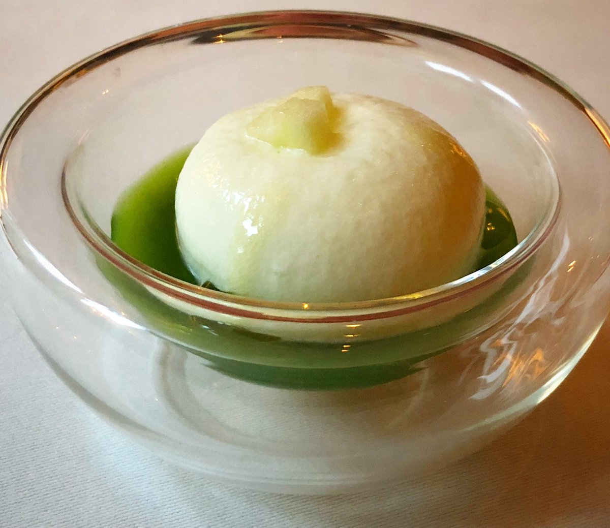 No matter how many times I eat this I have the same reaction. It’s my all time favourite signature dish by <a href="/ArnaudBignon1/">Arnaud Bignon</a> <a href="/greenhouse27a/">The Greenhouse</a> 
#MansAGenius