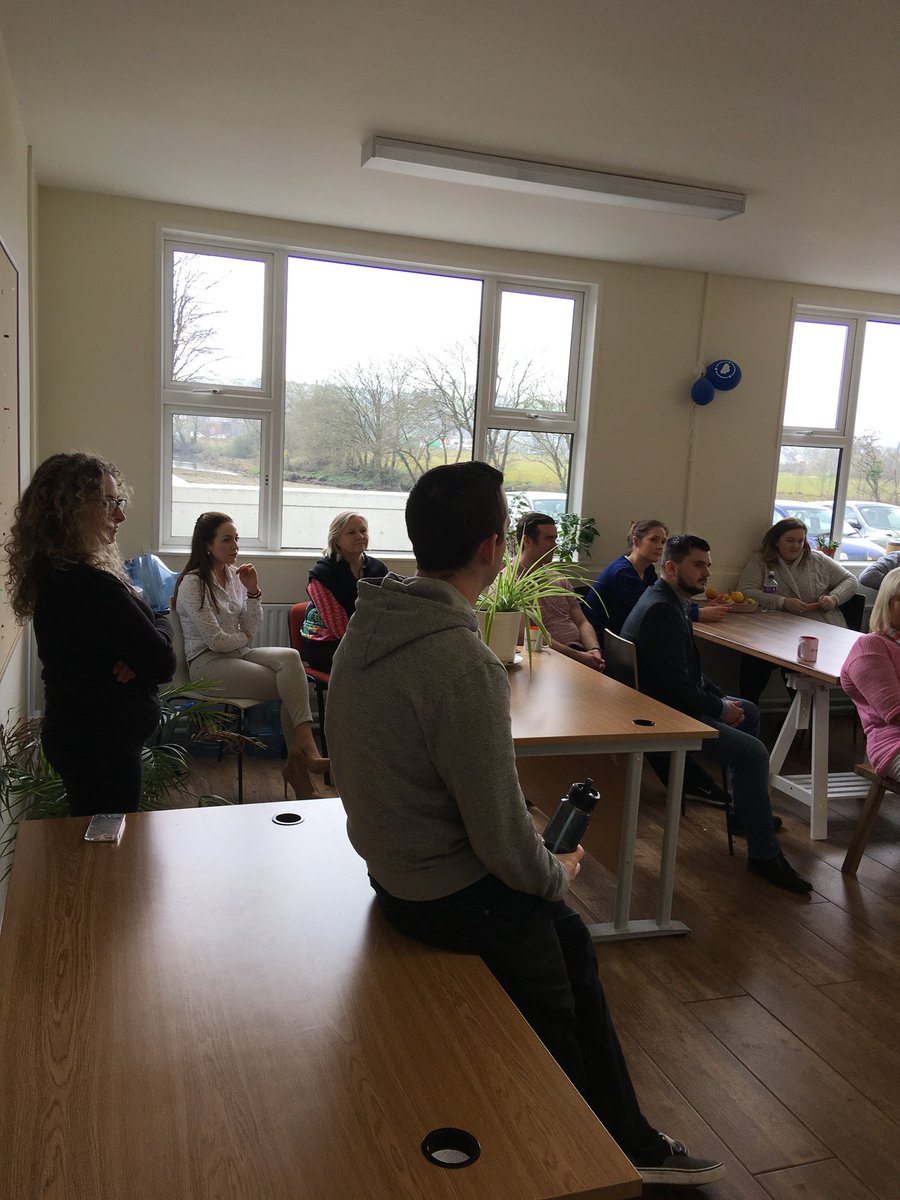 Spearline_'s tweet photo. @spearline_aaron gave the team a talk on the benefits of practicing mindfulness both at home and at work #workwell18 https://t.co/sjS1dg0MvS