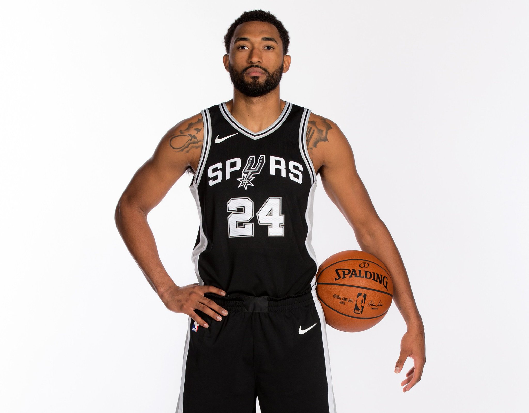 Join us in wishing Darrun Hilliard of the a HAPPY 25th BIRTHDAY!  