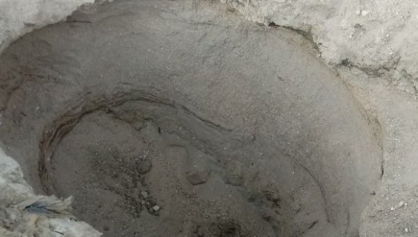 JuniorVikatan's tweet image. "போலீஸுக்கு 2,000 ரூபாய் கொடுக்கிறோம்" - நொய்யல் மணல் கொள்ளையர்கள் பகீர்! | #SandTheft | bit.ly/2He4mRZ