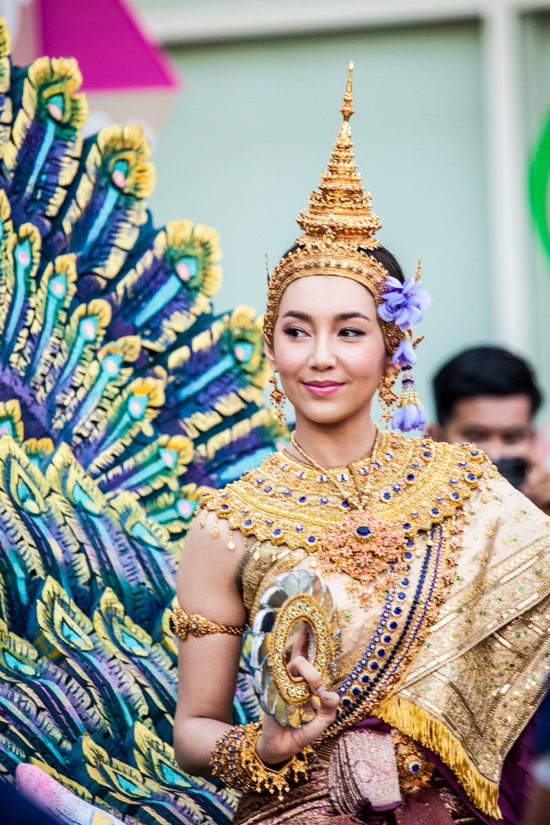 TutorLove04's tweet photo. นางมโหธรเทวี 
นางสงกรานต์ปี2561
#เบลล่าราณี 
@bellaraneebth_ https://t.co/RjmL4s0jb6