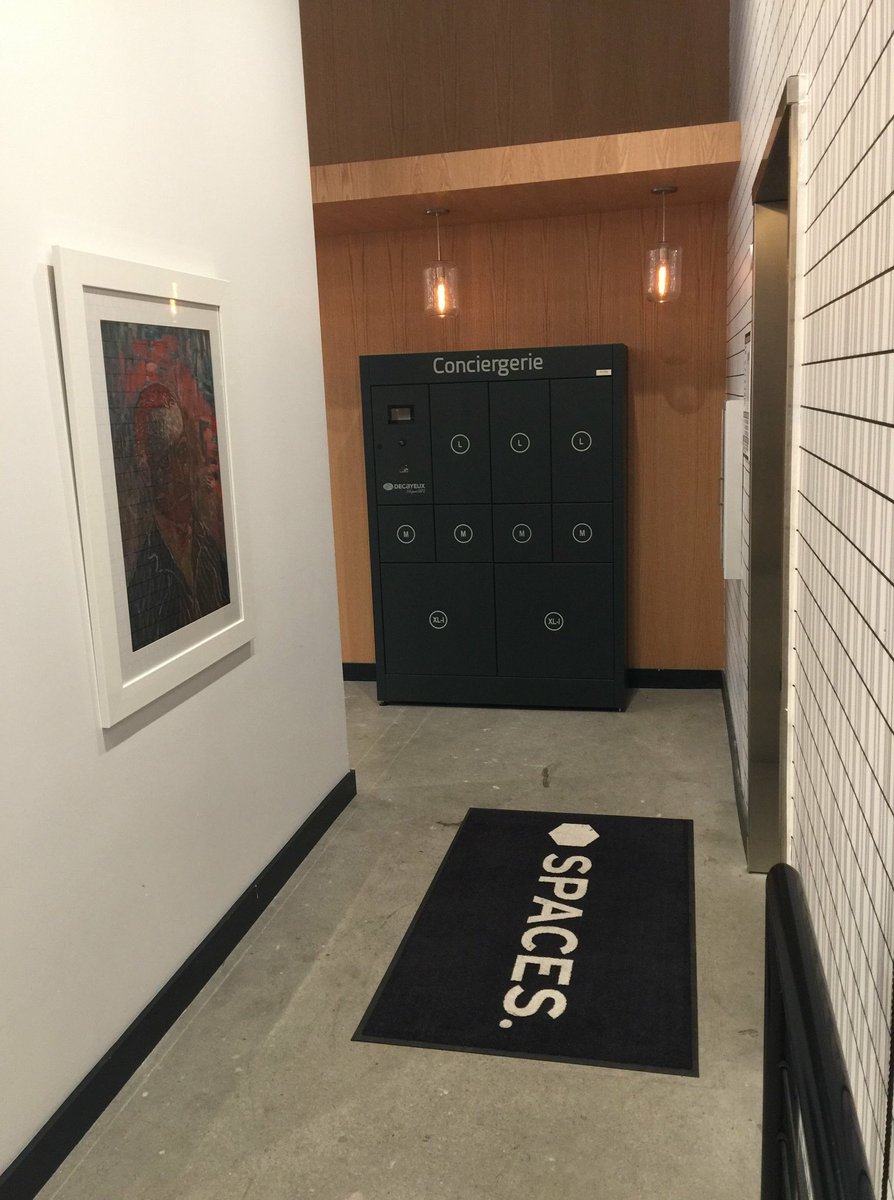DADDecayeux's tweet photo. La première MyColisBox exportée aux USA est désormais installée dans un espace de coworking à San Francisco 🇺🇸
 #mycolisbox #usa #madeinfrance #frenchfab #innovation #IoT https://t.co/RJ4IcVtKBk