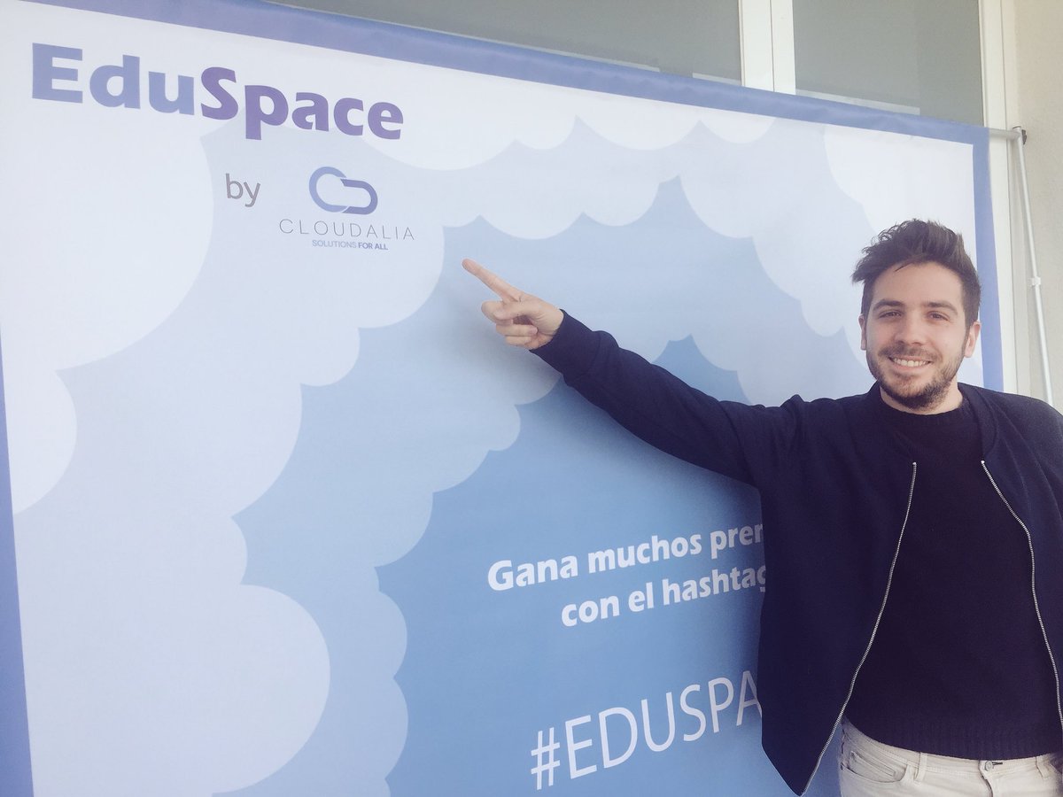ayudadme porfa! necesito que le deis retweets aquí para un concurso! 
Compartiendo experiencias con #Cloudalia y aprendiendo mucho en #EDUSPACE #quieromichromebook “Los profesores que aprenden, tienen alumnos que aprenden mejor!”.