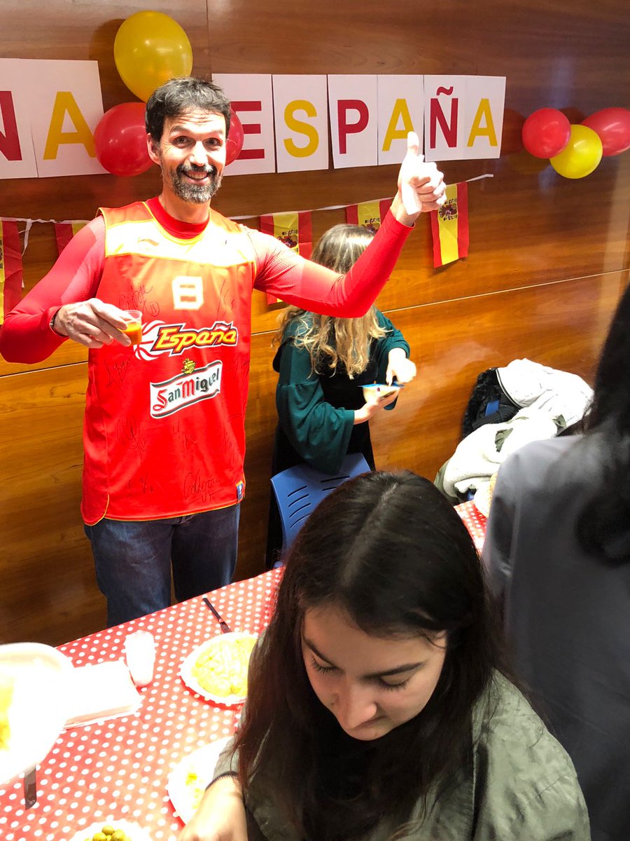 SLUMadrid's tweet photo. SLU-Madrid's #ATLASweek comes to an end! After days of talks, art exhibitions, a bake sale for S.A.U.C.E., and our famous International Party, we want to thank everyone who took part in it, underlining the importance of #diversity and #intercultural #awareness. See you next year! https://t.co/b2wuGLgQZR