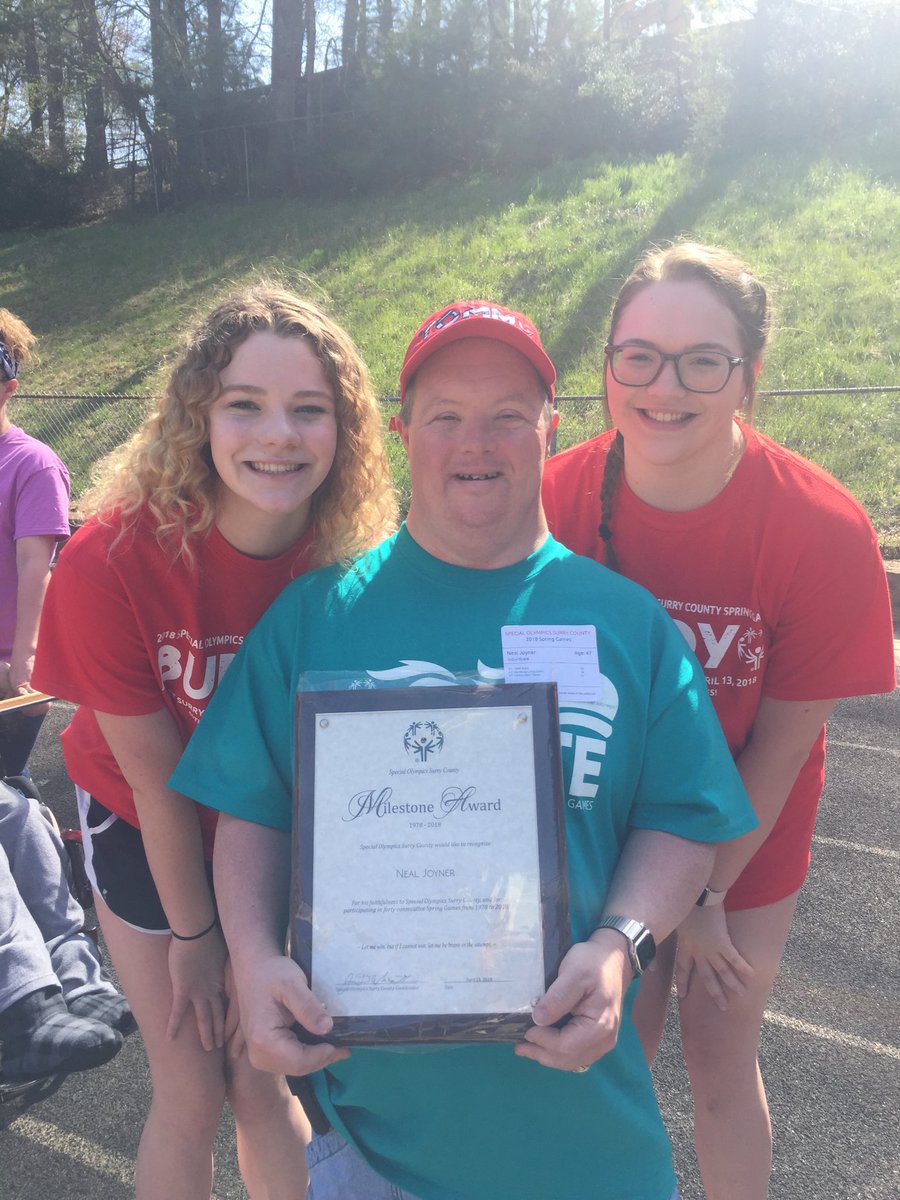 sjoynerpayne's tweet photo. Congratulations neal joyner for being recognized for milestone award for 40 years in Special Olympics! https://t.co/5duhLeprwh