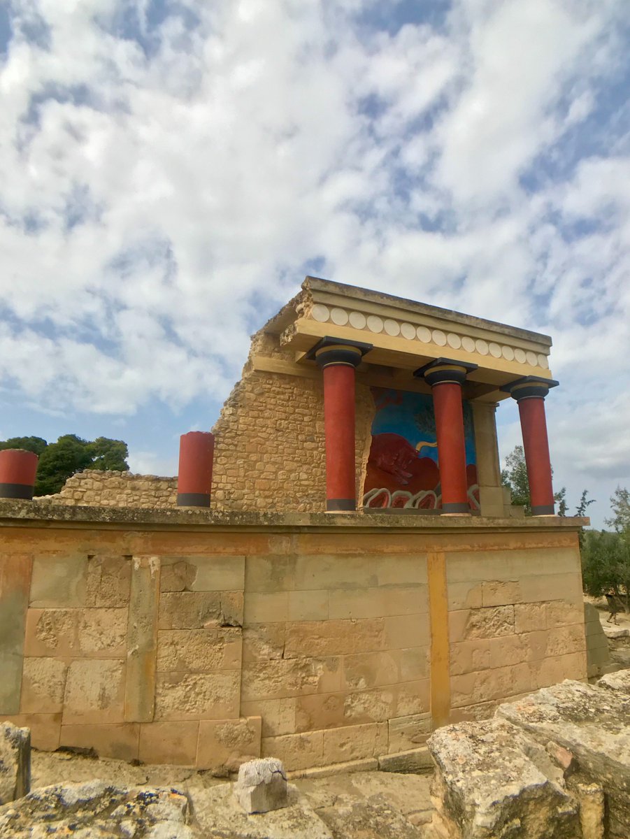 ClarenceHouse's tweet image. The visit to Greece will celebrate the UK and Greece’s longstanding maritime and military relationship, youth opportunity and education and charitable enterprise. 

Read more about the forthcoming visit to France 🇫🇷 and Greece 🇬🇷: bit.ly/2qylJCG