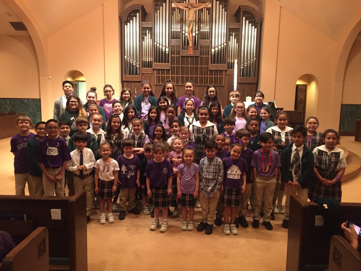 StPeterPrince's tweet photo. St. Peter’s is wearing purple to salute our military children on Purple Up! Day, honoring military kids for their service and sacrifice.  Notice Fr. Martin’s purple collar? 🗝 @MilitaryChild #milkids #HomeIsWhereWeAre #purpleuptexas https://t.co/45dORWRUOe