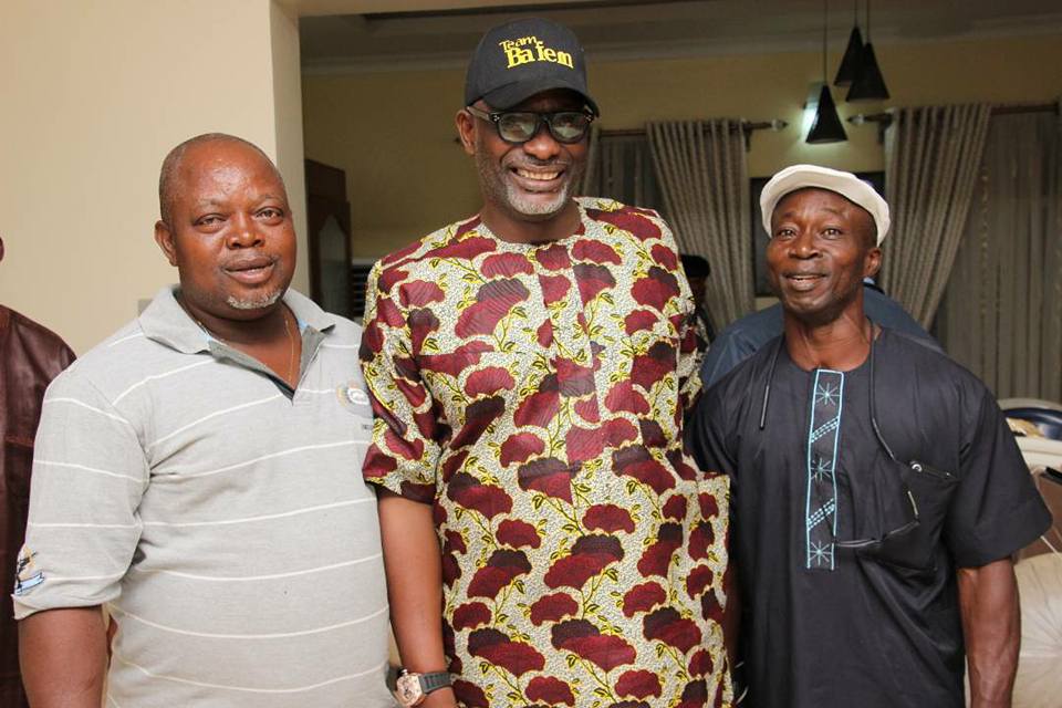 FemiBamisile's tweet photo. BAFEM in a meeting with Hon. Chris Okaeben, member Edo State House of Assembly and a former Commissioner for Youths and Sports who also was the Chairman of the 2018 Easter party, and TeamBAFEM members from Abuja, Ado and Lagos a day before the party.
#TeamBAFEM #Ekiti #Nigeria https://t.co/K4Bxcjwls3