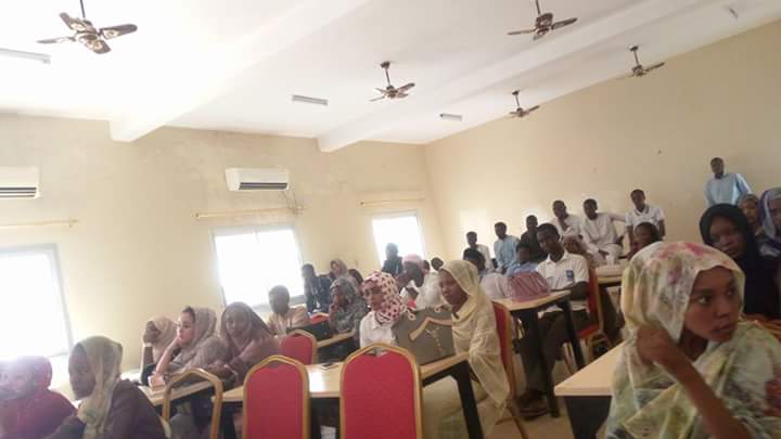 Chedioufy's tweet photo. Présélection à Sup'management TCHAD pour la 1ère saison de votre concours voix des Jeunes.
#SoyonsSolution
#VdJ235 
#Adjib https://t.co/1CkvhT39oZ