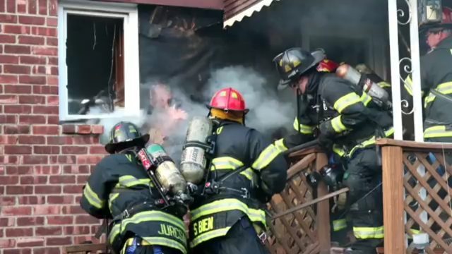 navrcos's tweet photo. @k2mphoto - Members of the @elmontfd and @lynbrook_truck1 "open up" at a Valley Stream house fire earlier this week. | #elmontfd #valleystreamfd #lynbrookfd .
.
ย ___๐ฅFOLLOW @CHIEF_MILLER๐ฅ_____
Use #chiefmiller in your post.
https://t.co/h96HEAWjEx โฆ https://t.co/A9yzYYY0mH https://t.co/CbWXp58m0S