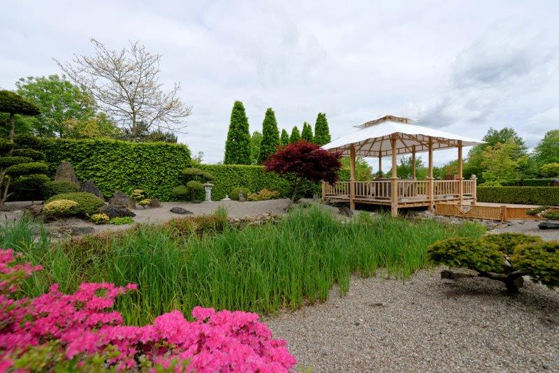 Unser Kollege Hendrik Ostrop nimmt Sie mit in die Welt der #Gartenteiche.  Am Sonntag 15.04.18 um 15 Uhr gehts los im Park der Gärten in Bad  Zwischenahn. Verschiedene Gartenstile, Teicharten sowie Tipps &amp;  Tricks und jede Menge Blütenbracht erwarten Sie. Wir freuen uns!