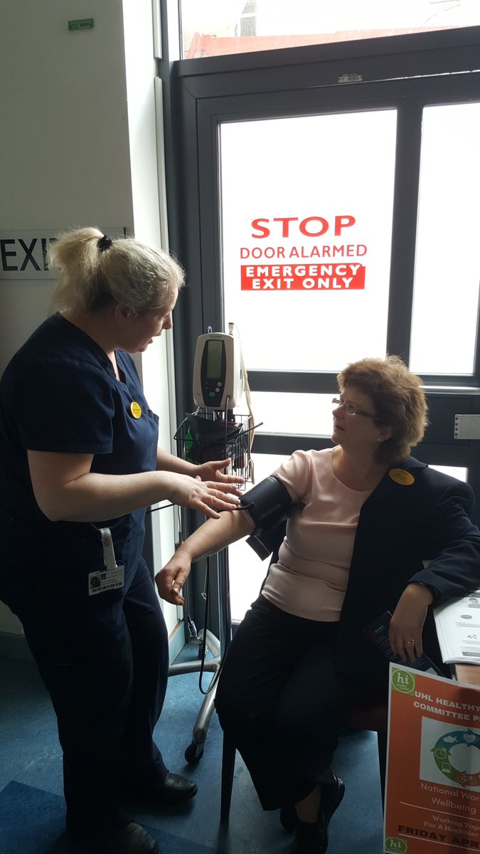 RebekahForbes's tweet photo. Busy morning today @ULHospitals in UHL checking staff blood pressure levels, providing healthy snacks and providing lifestyle advice #workwell18 https://t.co/UIZIl1AlnT