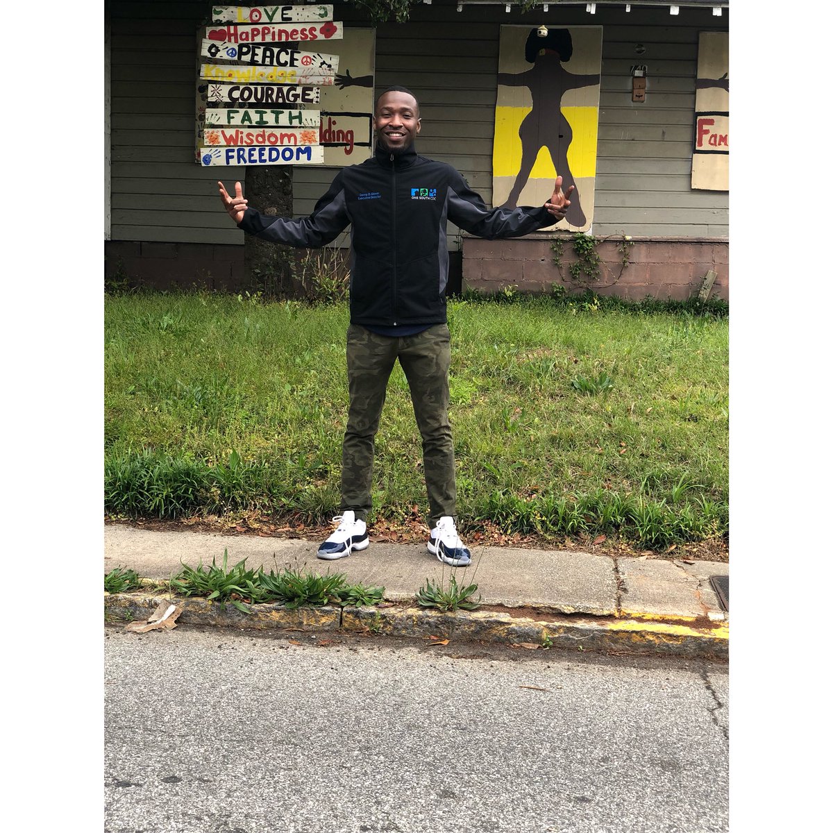 DannyDGlover's tweet photo. Earlier this week, I had he opportunity to check in my Agrihood project in @MaconBibb. We are using #creativeplacemaking (Arts + AG) to revitalize my home neighborhood. #OSCDC #ArtPlace #Ioby https://t.co/dn8Qhbb7kQ