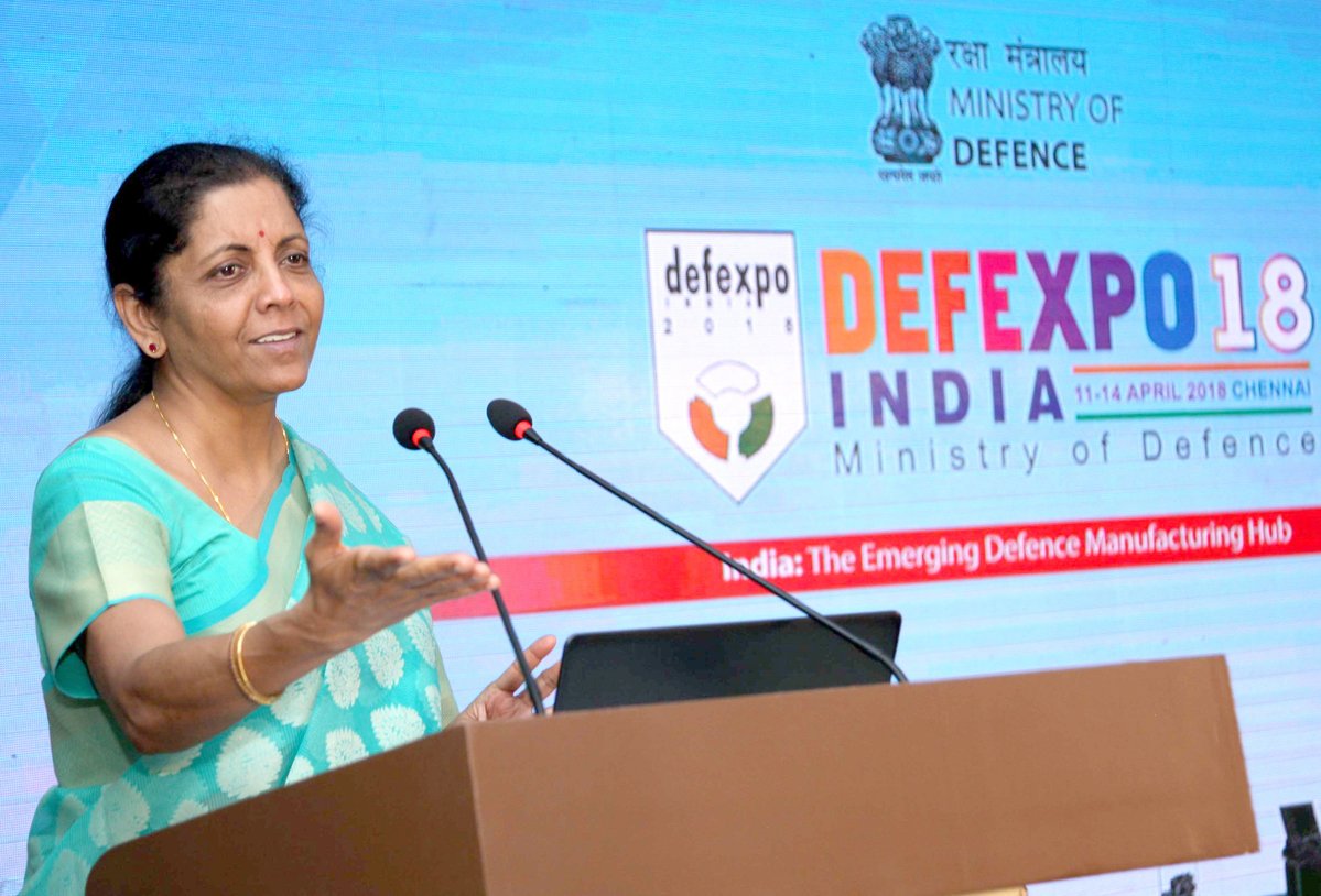 mantralayatimes's tweet image. Raksha Mantri nsitharaman addresses gathering after distributing prizes for National Level Open Challenge Competition #SolutiontoProblem: DefExpo 2018”, during #DefenceExpo2018, at Thiruvidanthai, Kancheepuram district near Chennai …