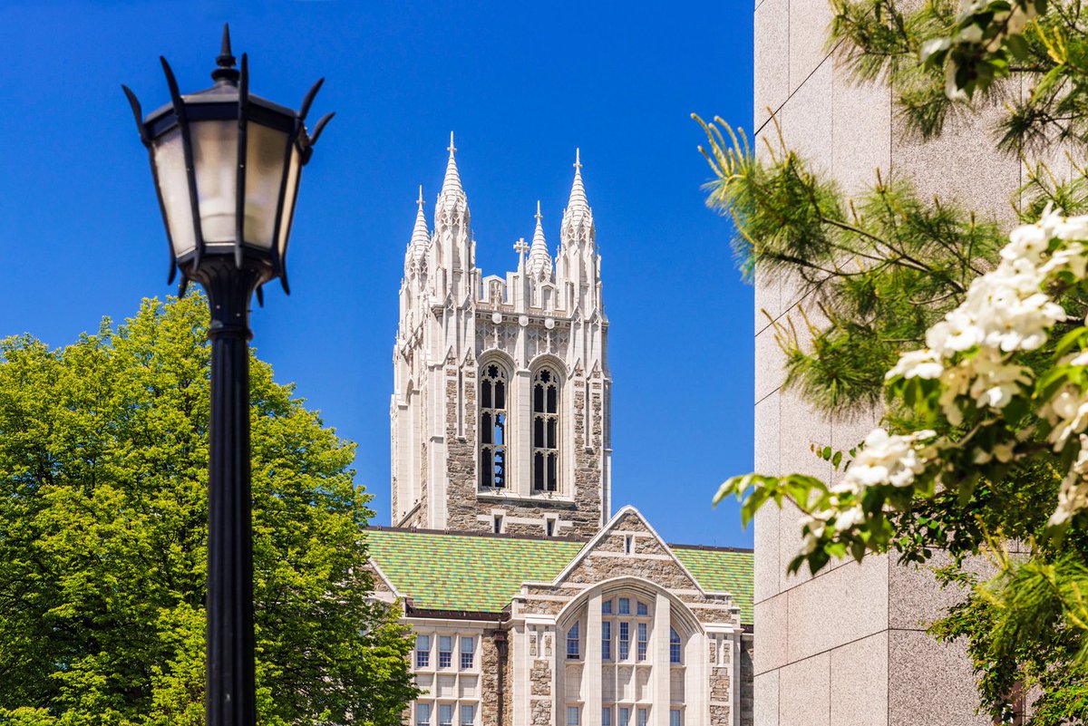 BostonCollege's tweet photo. Happy Friday! https://t.co/BjJK70c0FC