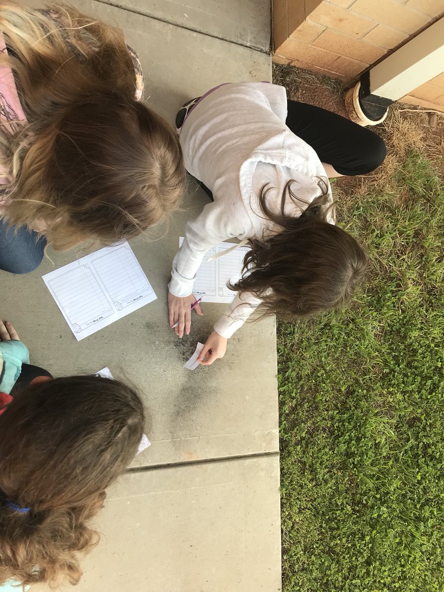 grayjeana's tweet photo. 7th Grade egg hunt test review @FLMSBraves. #flmsrocks #movementintheclassroom https://t.co/wRaUjn8ELq