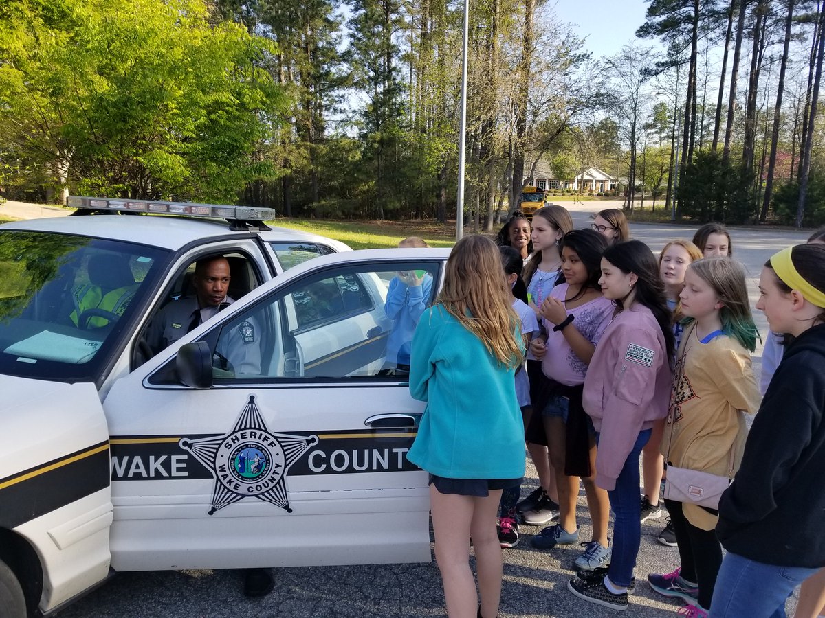 MsKerrTED's tweet photo. Checking out the truck fair at @DRMSdolphins today! We have 11 "trucks" visiting us today! #CTE #truckfair @WCPSS @STC_WCPSS https://t.co/xmuqEMPMlE