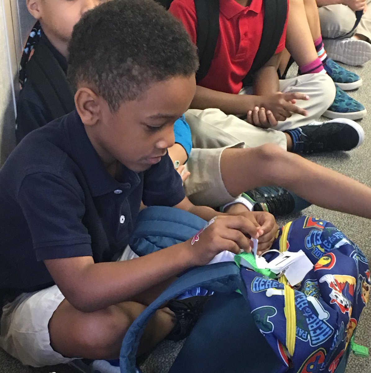 VMHJohnson1's tweet photo. A little practice before the bell rings. #TheFocusIsReal #prek @KennedyCougs @MsCummingsPreK https://t.co/wQ5Rh4XFYF