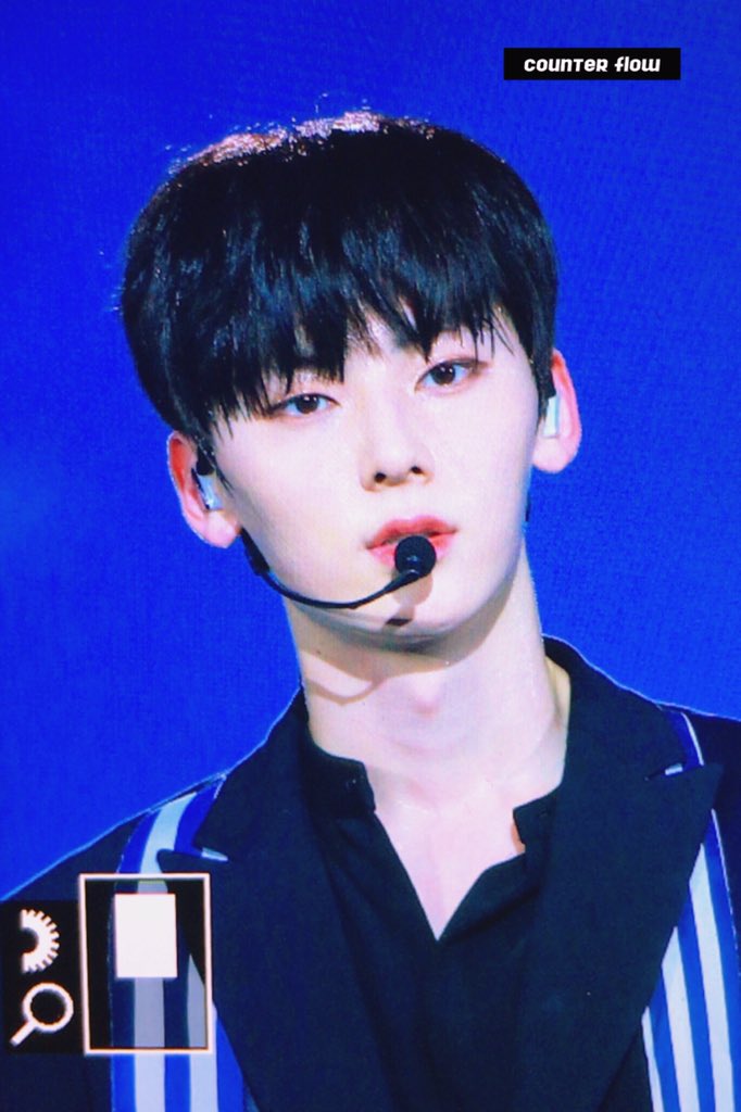 counterflow89's tweet photo. 180413 KCON JAPAN #민현 #황민현 #워너원 https://t.co/58eoJHIycB