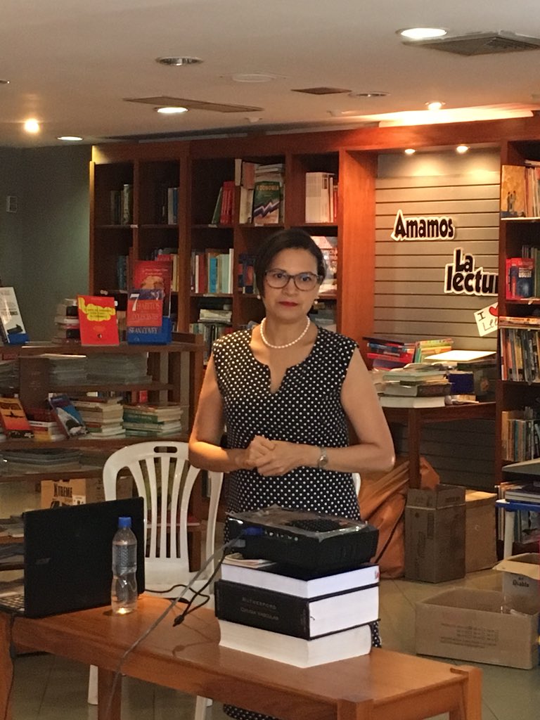 Buscandolibros's tweet photo. Creamos nuevos momentos, de bienestar, de compartir alegrías y tristezas. Juntos somos más fuertes! Conversatorio Del Duelo, un encuentro para el alma. Quieres asistir al próximo encuentro, escribe a @fluyeyvive cupos limitados! https://t.co/UQZKn0Tq4A