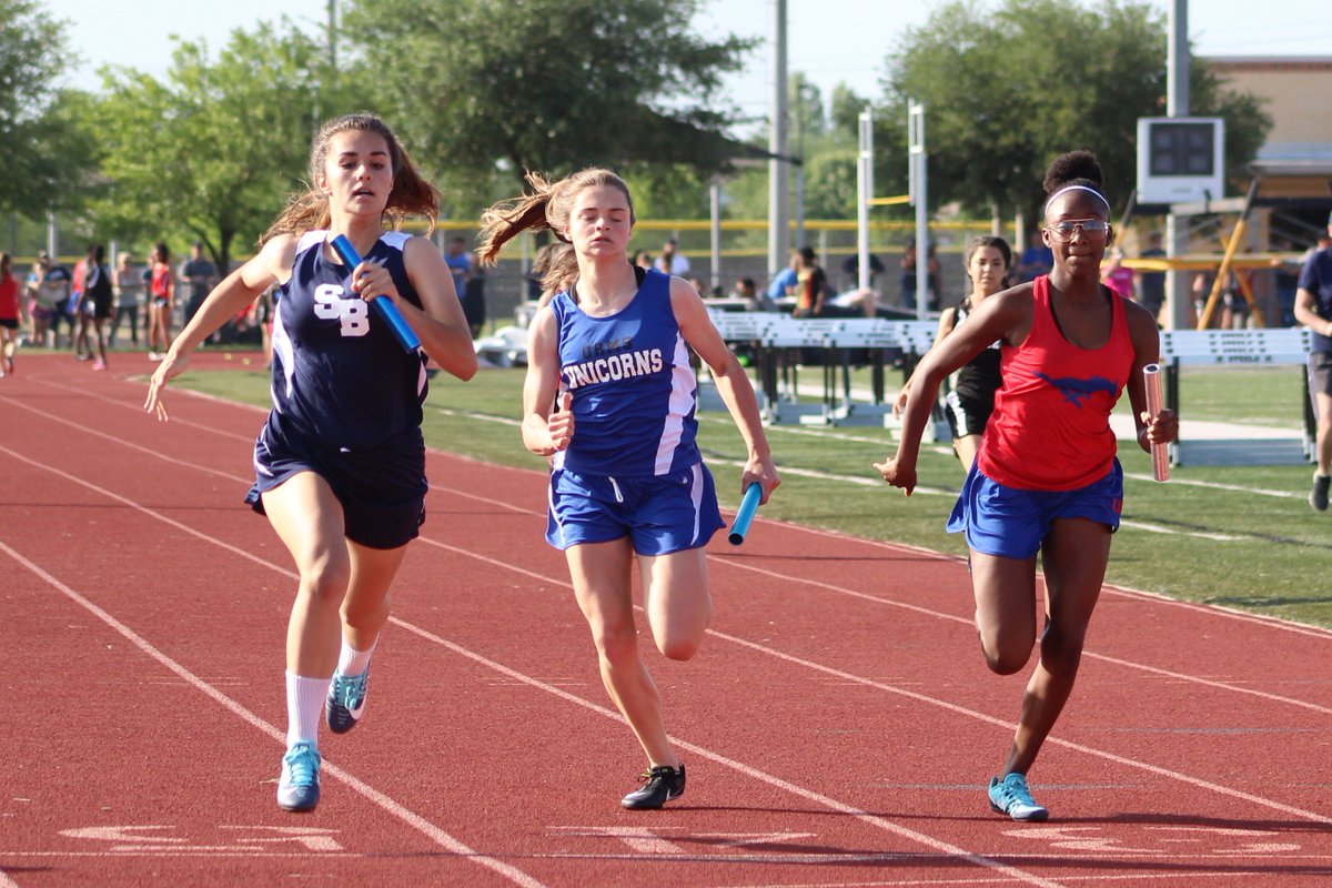 ChristinaEckrt's tweet photo. Look who qualified for district next week with some #FastFeet. Proud of these girls! #ThisIsAvery #7thGradeAdventures #ATrain #GoAGo #BeYourBiggestFan @SABryanEckert https://t.co/j78ZrrqaFN