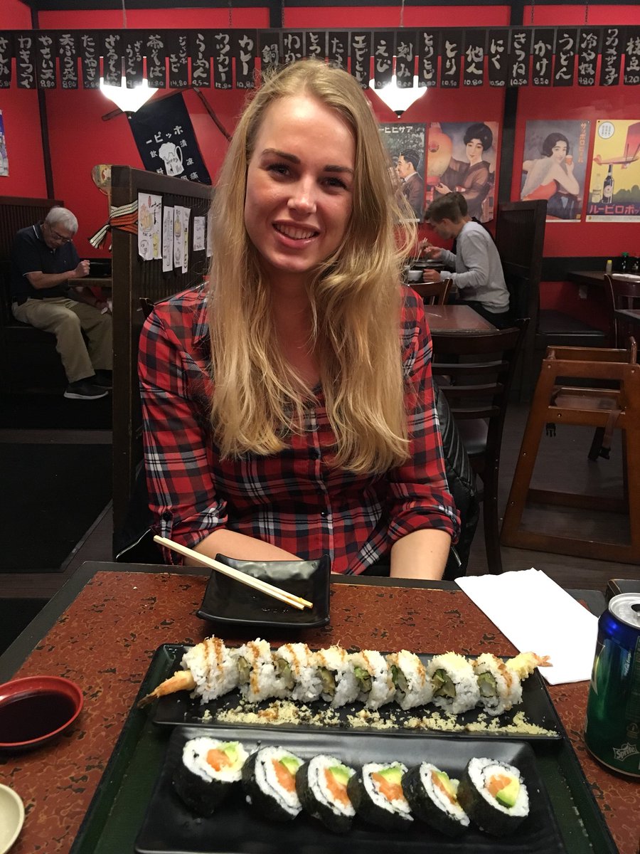 DoetsReizen's tweet photo. De allerbeste sushi in San Francisco? Die eet je natuurlijk in de authentieke restaurants in Japantown! #japantownsf #sushi #sanfrancisco https://t.co/QAiqjCrIv0