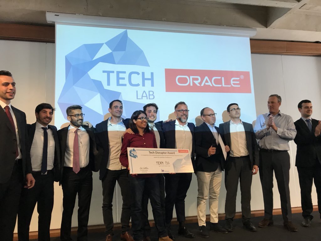 #ieOracleBlockchainChallenge amazing day! Congratulations to the 18 teams for such a great effort and professionalism, and specially to the winners. <a href="/Oracle/">Oracle</a> #cloud