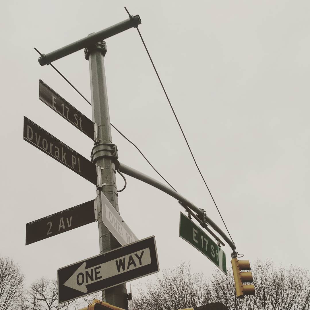 GenXClassical's tweet photo. Put #Dvorak + #NYC together and you get his American Suite. Hear it next @WMNR_Radio #FridayMorningClassics performed by the @rpoonline https://t.co/HdswgZK7vx