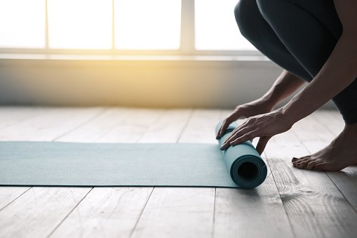 NHSuk's tweet photo. Looking to get fit at home? Take your pick from 24 instructor-led videos in our aerobics, strength and resistance, pilates and yoga categories: https://t.co/CsDObIhTMR https://t.co/9j1xmId2tF