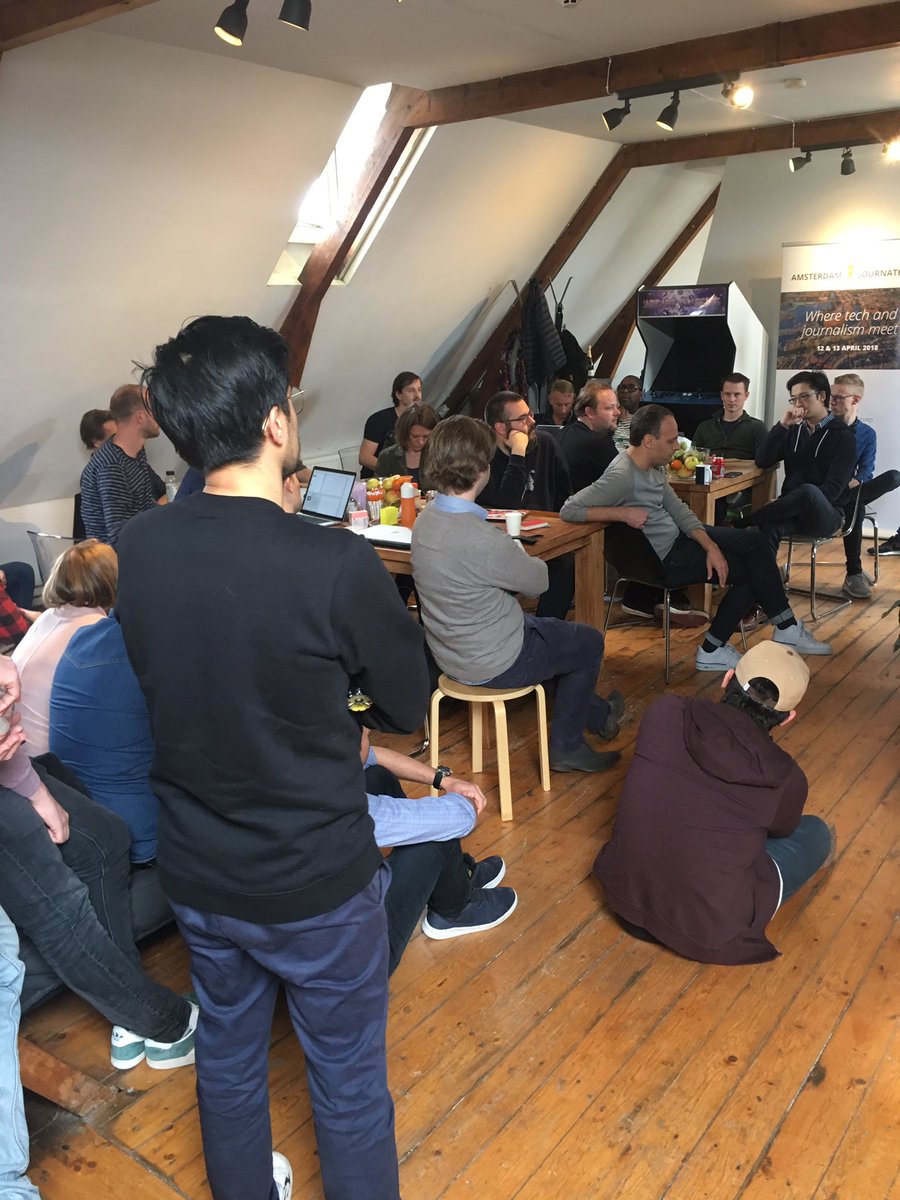 jlierop's tweet photo. Het ruikt naar zweet en blockchain, de Amsterdam #journathon is in volle gang! https://t.co/jhl2GGf1aX
