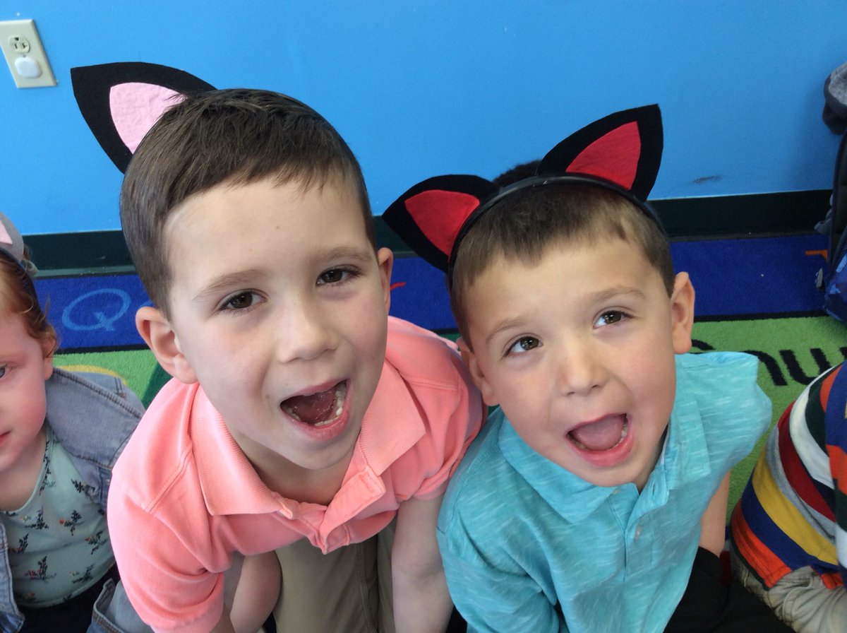 CBAWestChester's tweet photo. #sillysongs #springconcert #happyteachers #congratulations ##superstudents #supersingers #prekcommunity 🌮🐱🕶🦁💯🐣🥇💪💥😎🙌🎤👍 https://t.co/iFnPvcm7p4