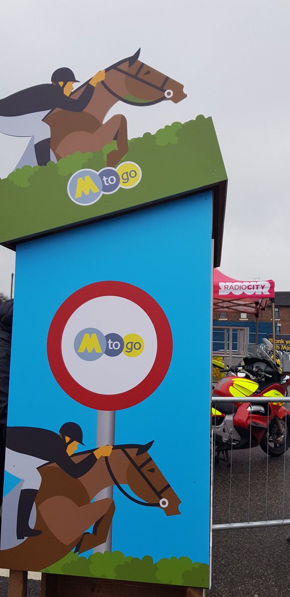 Don't miss our pop-up Mtogo stall here at Aintree station, with all your snacks &amp; drinks for the journey home🥤🍫 #LadiesDay