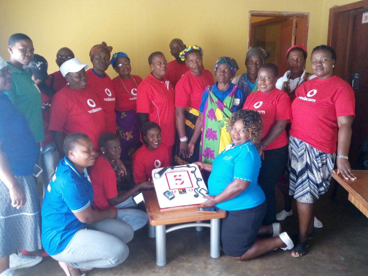 NevigatorK's tweet photo. #Malafm101
celebrating 5th...........
ha khesa vukana bya nwina va seketeri
A hikhomeni kuya mahlweni https://t.co/KGzpzNvUgA