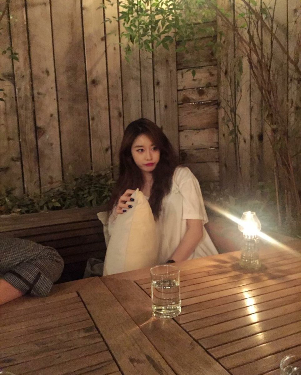 JiyeonAlways's tweet photo. 180413 Jiyeon new update https://t.co/5jWN9sa4PB