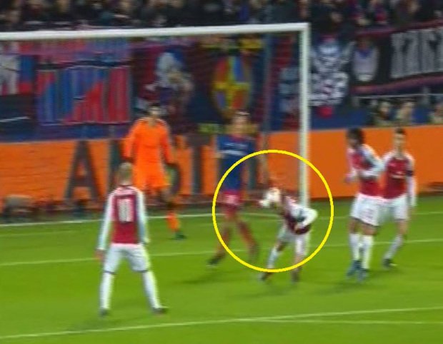 bobbyfaisal36's tweet photo. bile ko x ske seseorang tpi ko x berani tunjuk kt luar so ko tnjuk kt padang๐๐๐
#ArsCSKA @Arsenal @JackWilshere https://t.co/o2StFD2dLg