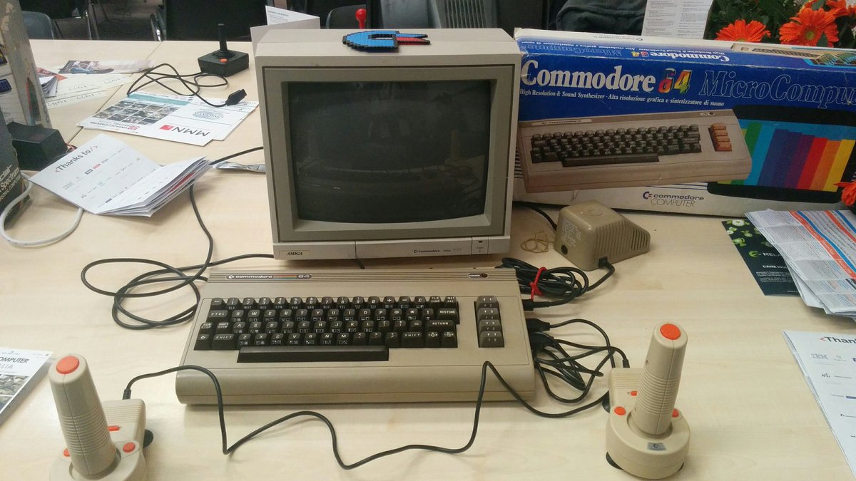delda80's tweet photo. Un tuffo nel passato #CodemotionRome2018 https://t.co/bk5sRqp4xV