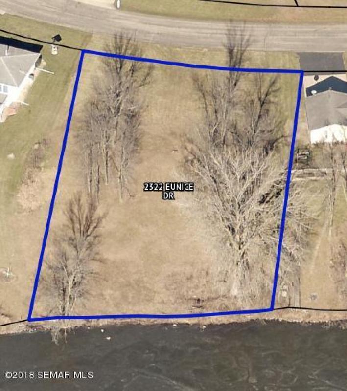 AKJ0794's tweet photo. Just Listed in #AlbertLea #MN. 2322 Eunice Drive! Please retweet!  https://t.co/37sYmYFDIl https://t.co/fHUEuRnMbd