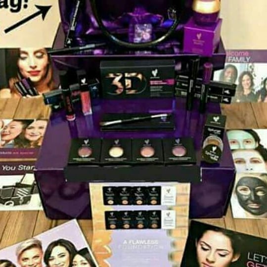 30Fish's tweet image. Wowww who would love to join with free shipping worth £232 and only for £69 come join my team xx 😍😘 there loads going on at the moment u don't want to miss out xx 

youniqueproducts.com/Rachelfish/par…