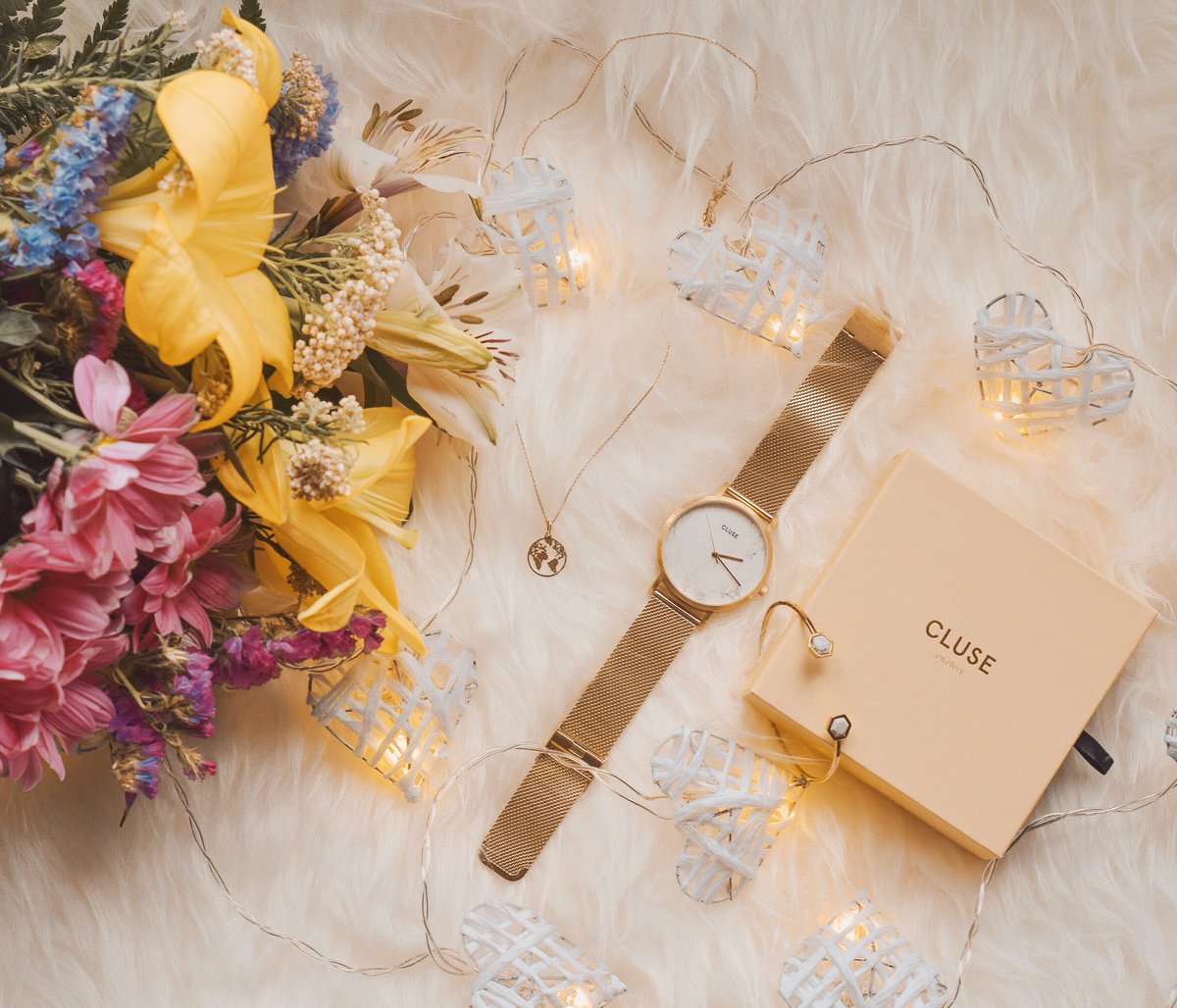 albamoonblog's tweet photo. I'm ready for spring with these beautiful details 💖 @CluseWatches 
Con el código ALBAMOON os regalarán una correa con la compra de cada reloj 👏🏼
•
•
#cluse #clusespringfling #clusewatch #relojesmujer #relojmujer #springmood #springvibes #clusewatches #influencers https://t.co/ug13E9i4g6