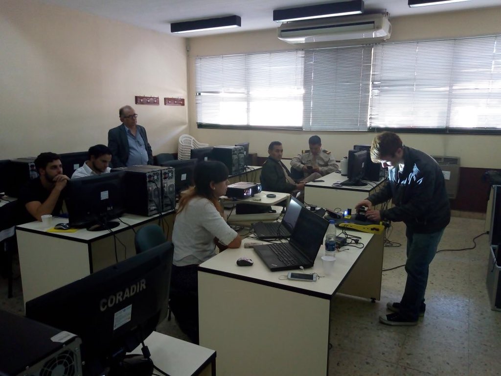 MaruMoreiras's tweet image. Capacitacion #eBeePlus al Instituto Geografico Nacional #IGN #drones #cartografia #topografia @geosistemassrl @Sensefy @ARGENTINAIGN