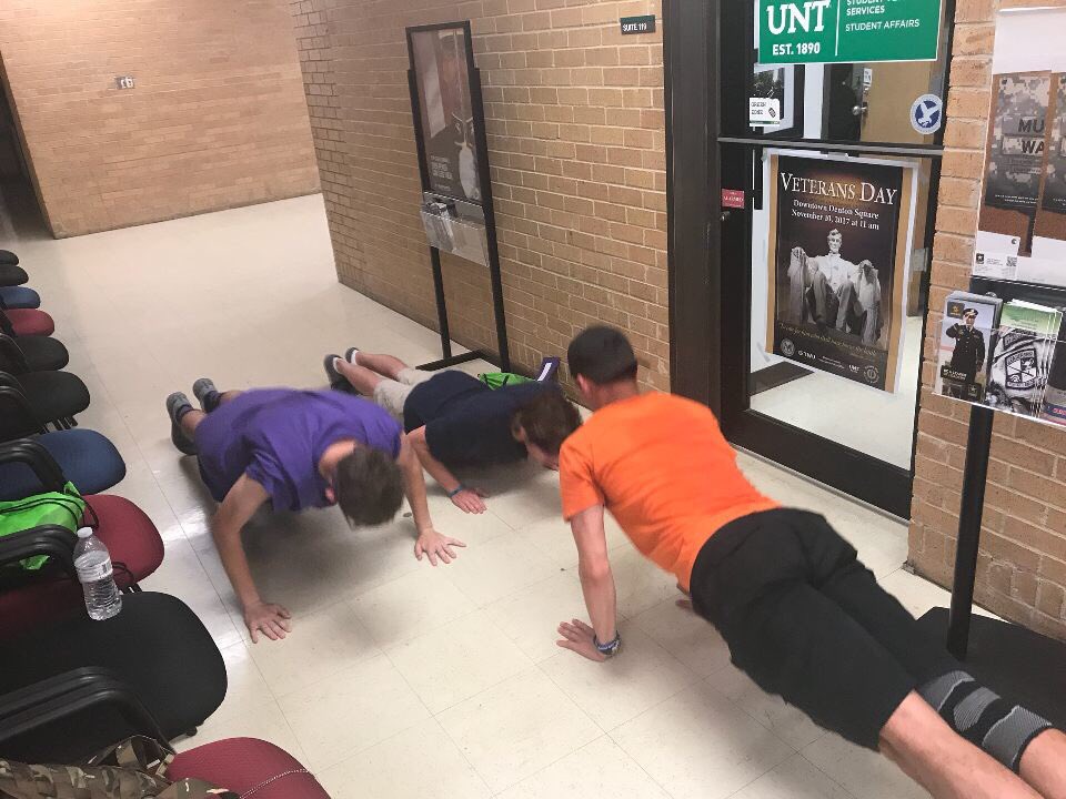 CorinneFrenchTX's tweet image. #TeamENG PUSH-Up @UNTadmissions
