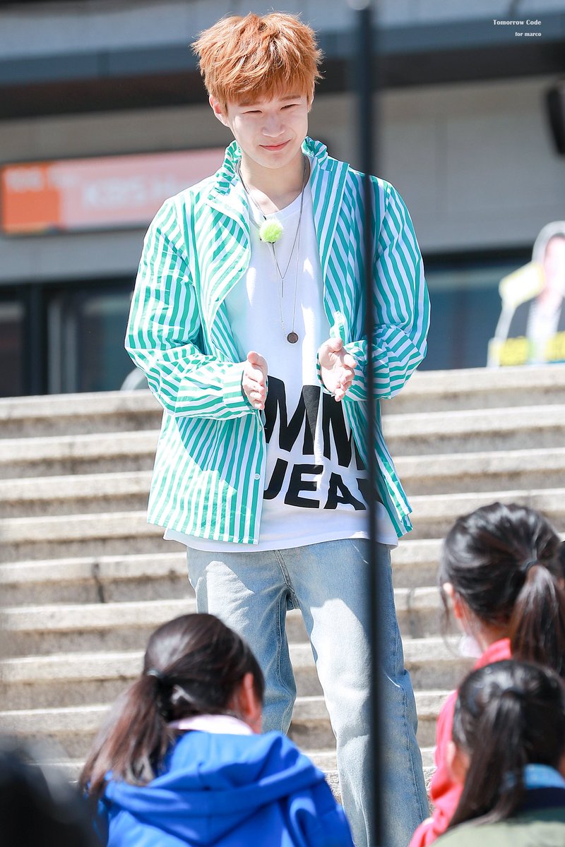 CodeTomorrow's tweet image. 180411 유앤비 마르코

#마르코 #Marco #유앤비 #UNB #열혈남아 #HBY