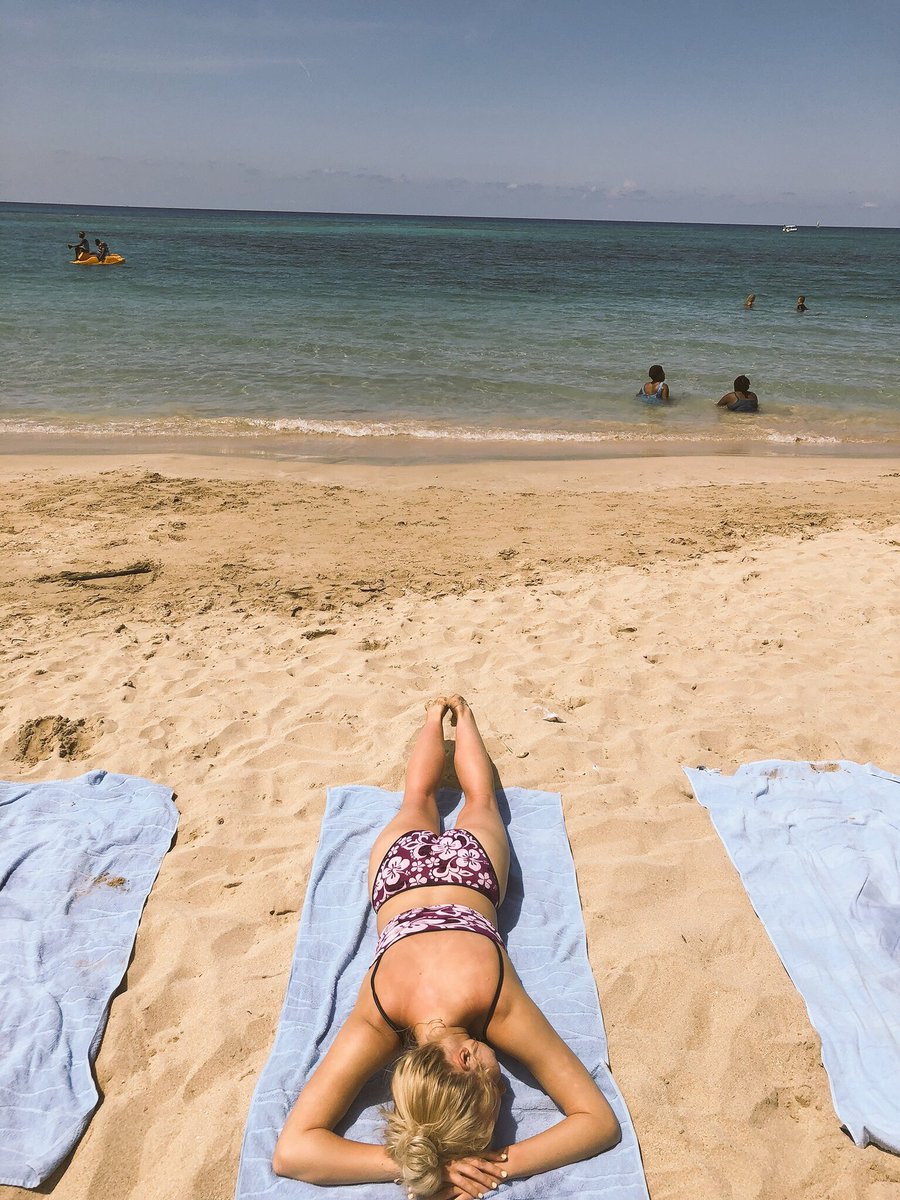 paigemcbridee's tweet photo. who’s coming to jamaica with me and dillon? 🤩 https://t.co/DyMJlBhCdL