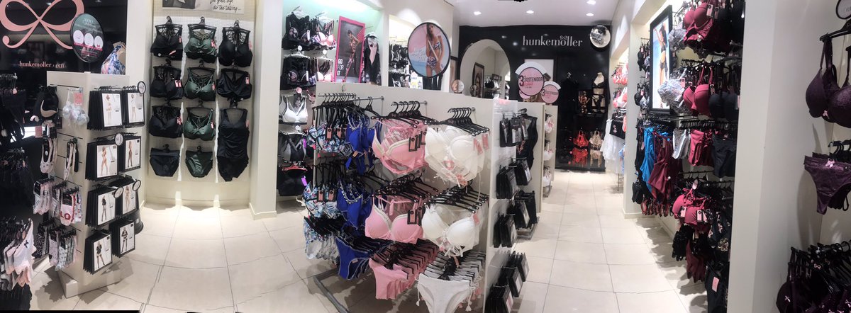 De todas las cosas que llevas puestas, tu actitud es siempre la más importante.🎀

Enamorada de cada rincón de mi preciosa tienda <a href="/Hunkemoller/">Hunkemöller</a> 

#lovemyjob #hovehkm 

#beauty #fun #passionate #sexy #lingerie