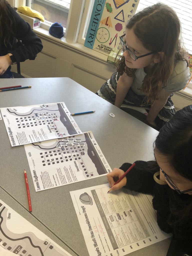 meg_ship's tweet image. Teams of Engineers working to protect “Beach Town” from a hurricane. #realworldproblemsolving #collaborativelearning @nikkikatkins @gkevaney @4Brimmer