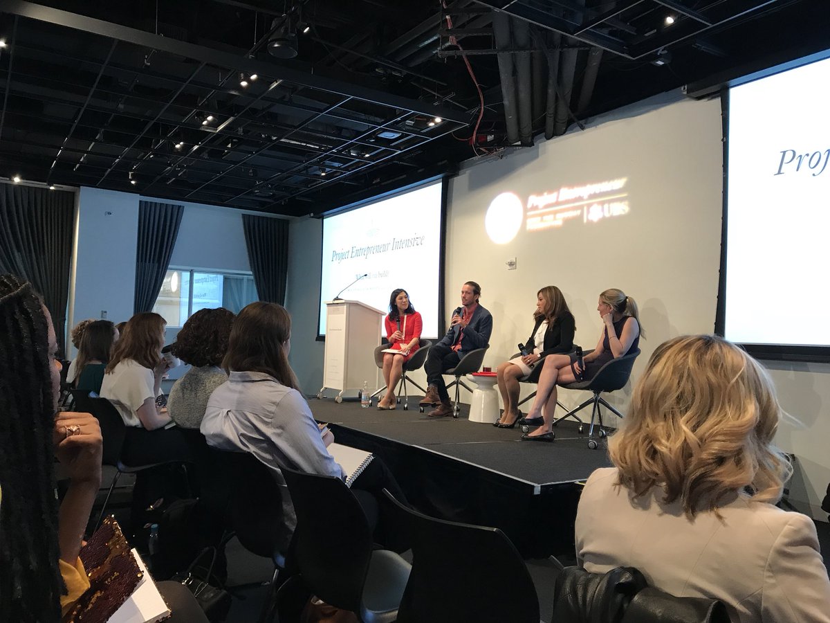 ericalikestech's tweet photo. How do you frame #socialimpact for VCs? #MomsCanCode #ProjectEntrepreneur #PEClassOf2018 #PEIntensive18 https://t.co/ILRzFB18Mz