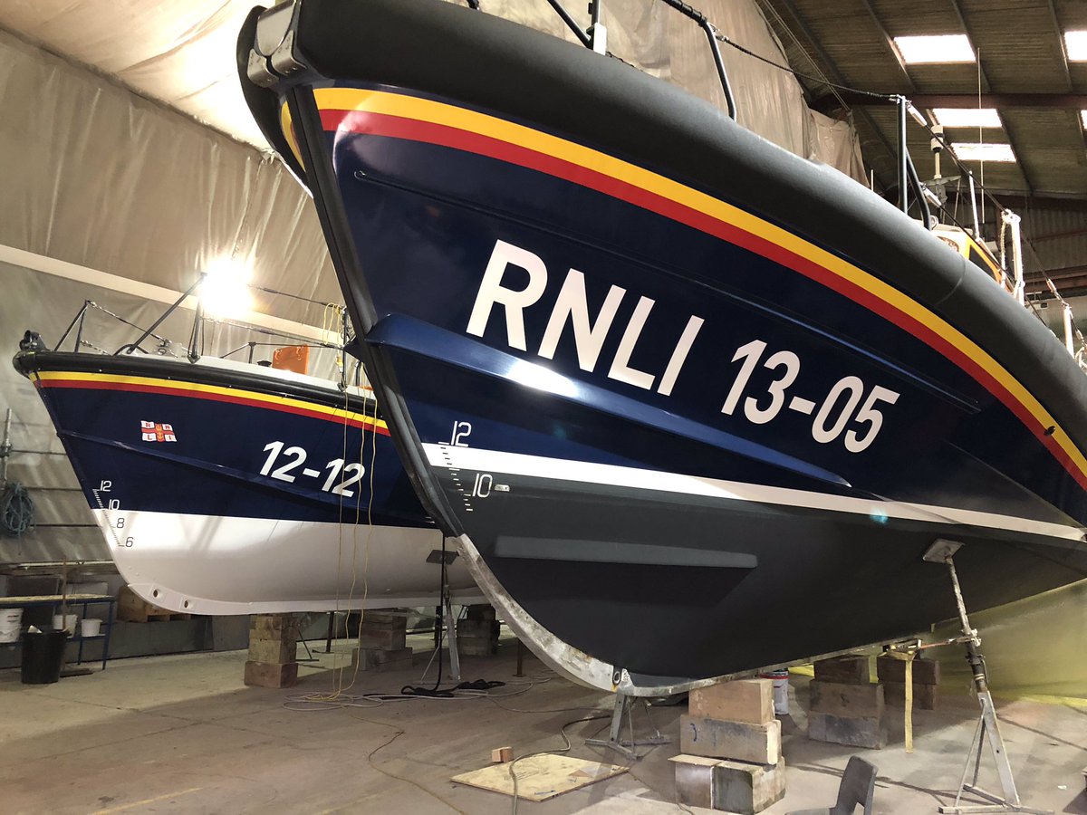 SouthBoats's tweet photo. ON1169 and ON1312 in work #merseylifeboat #shannonlifeboat #marineservices #vesselrefit #vesselrepair #cowes https://t.co/kUNAnmbVaz