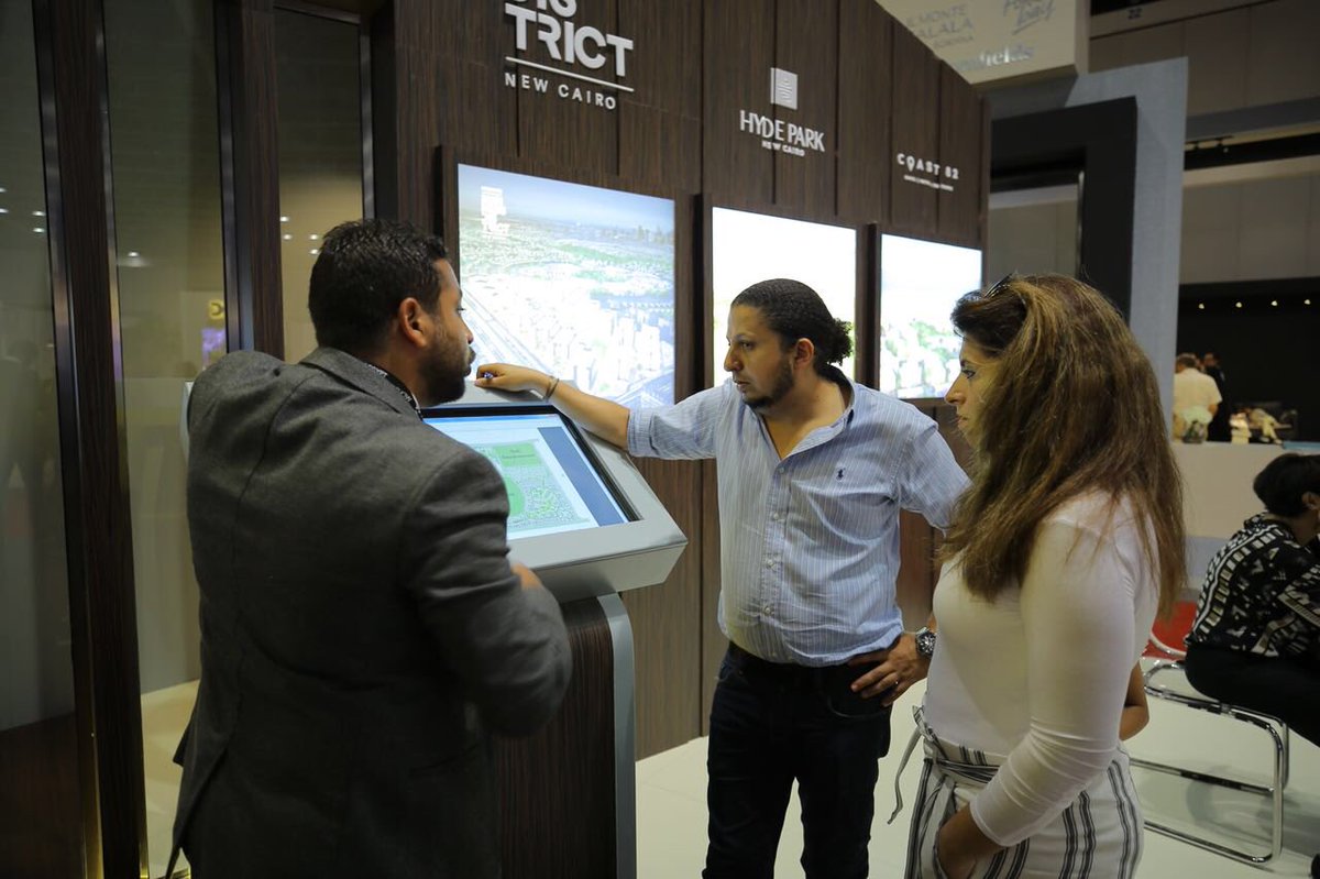 PropertyEgypt's tweet photo. لقد انطلق اليوم الثاني بكامل قوته، حيث يقوم الزوار في دبي بإلقاء نظرة على المشاريع العقارية المصرية والعروض الحصرية. ننتظركم غداً ١٤ أبريل في اليوم الثالث والأخير.
#استثمر_في_مصر #مصر_دايما_جنبك https://t.co/PWjcuF5rgG