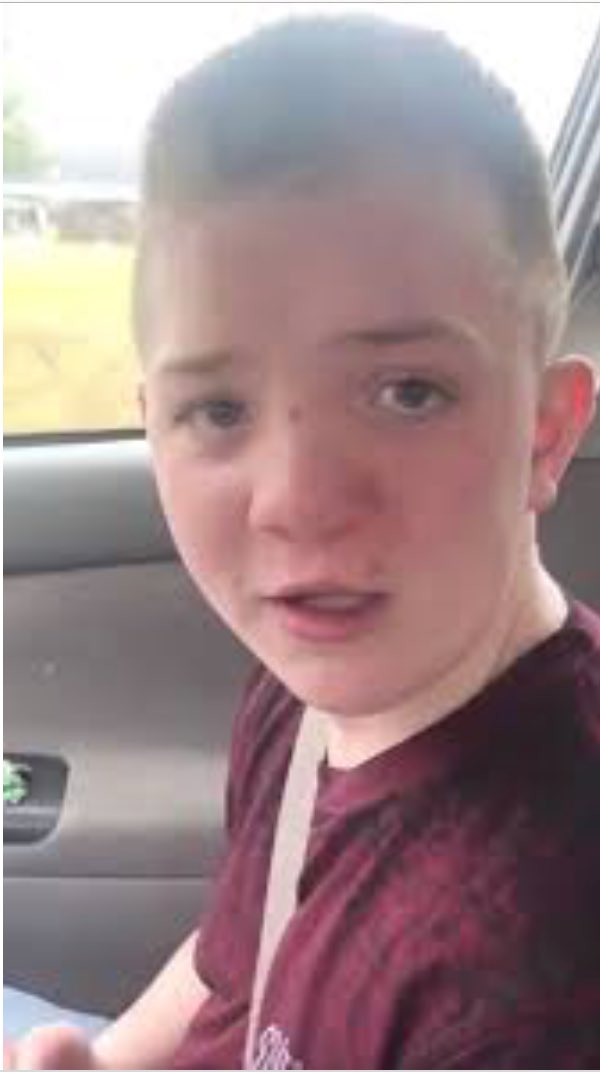 Free_Shmokee's tweet photo. Y’all my boys but im bouta have to flush yo shits lookin like a muhfuckin uhhhh #gratata #FineMenThatEatAss  #MatadorasSomeDumpsterJuice #ChristianYoToesBigAsShit https://t.co/riR7T68BJx