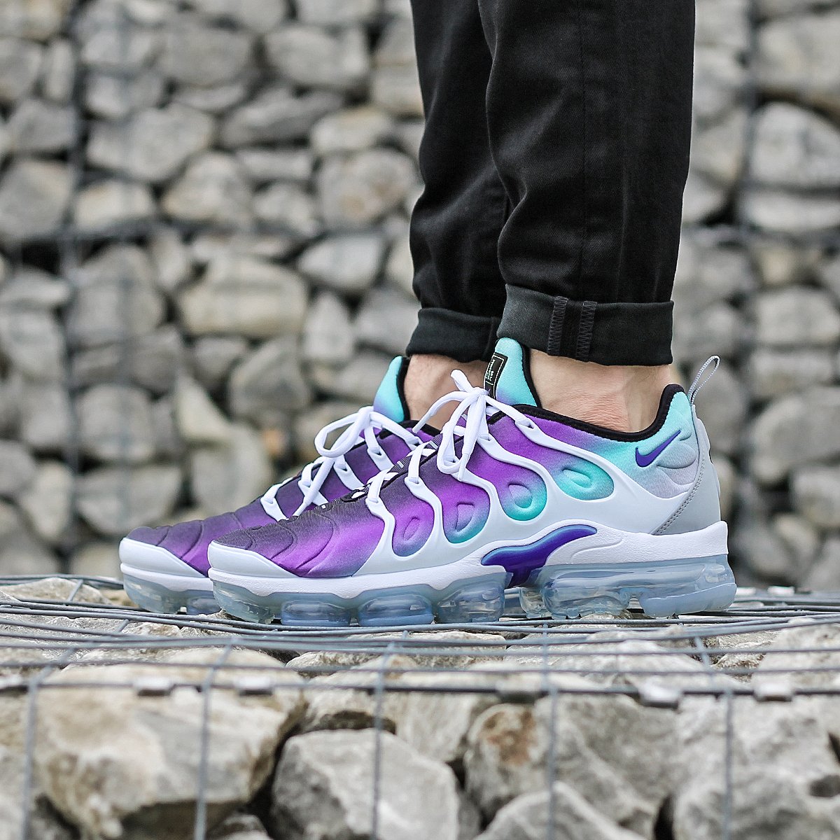 vapormax plus fierce purple